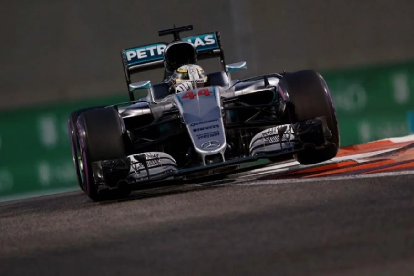 Malestar en Mercedes con Hamilton por haber ignorado sus instrucciones
