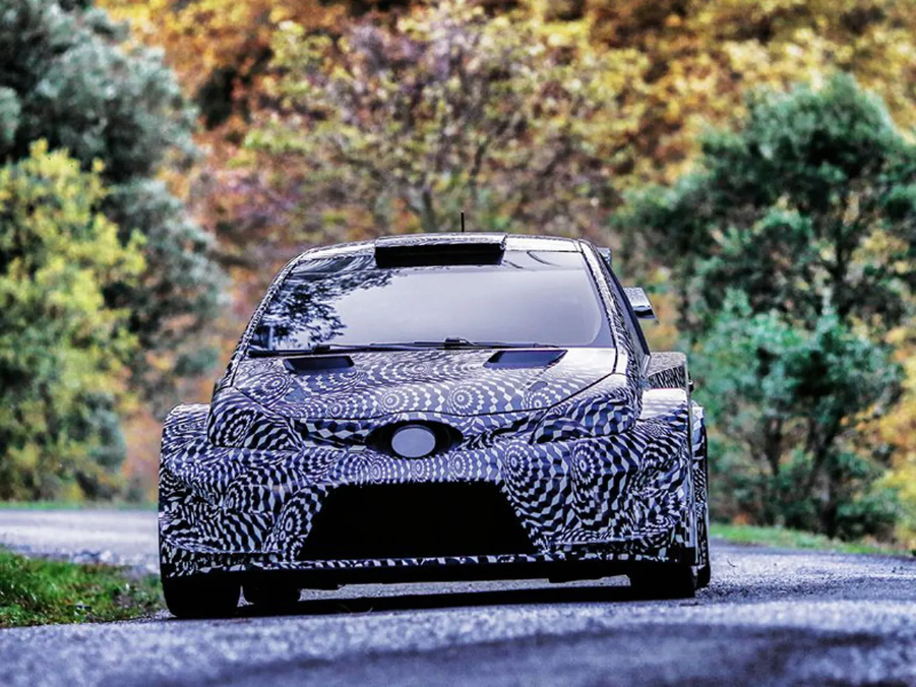 Toyota no cesa los test con el Yaris WRC en asfalto