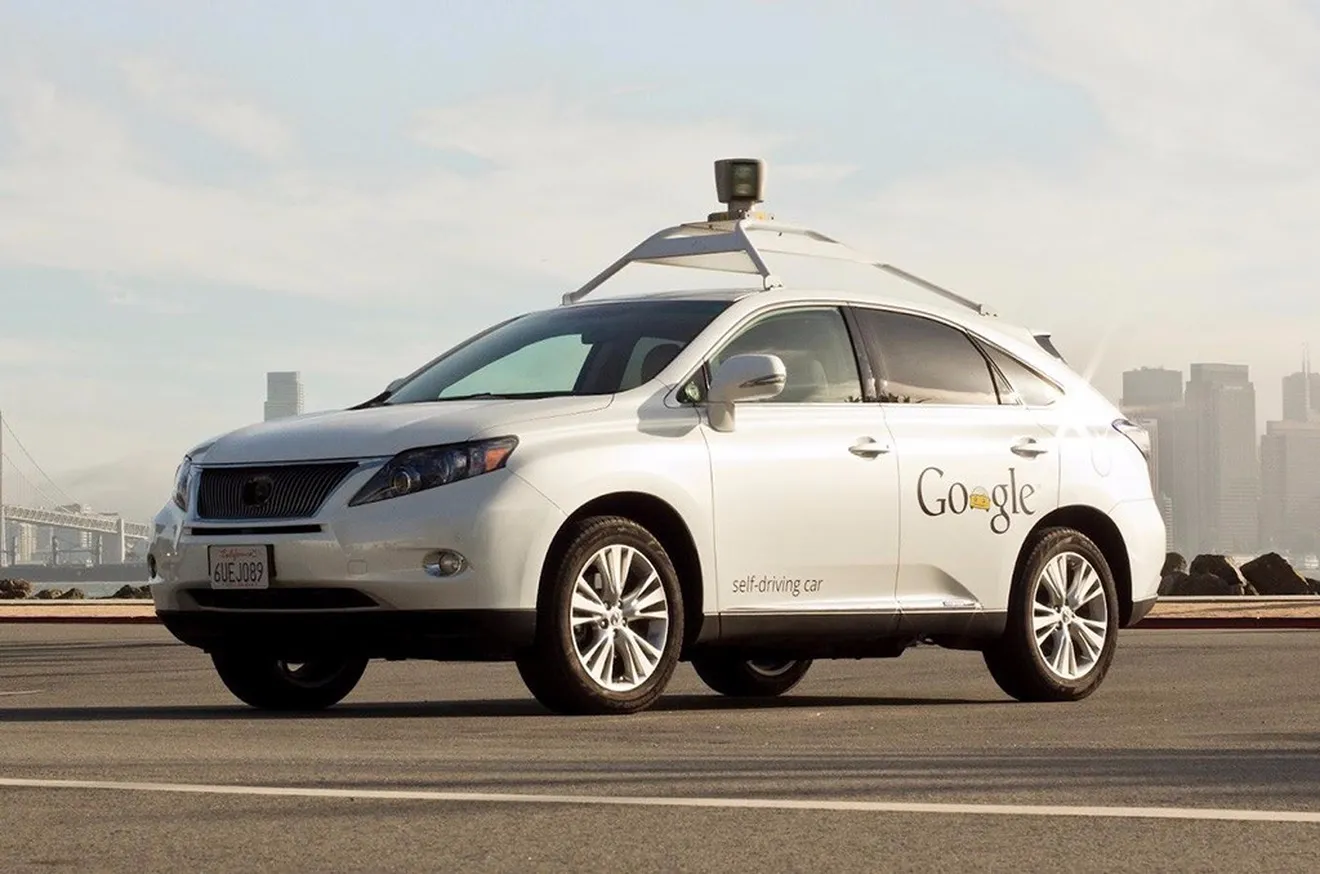 Google sigue los pasos de Apple y descarta desarrollar un vehículo autónomo propio
