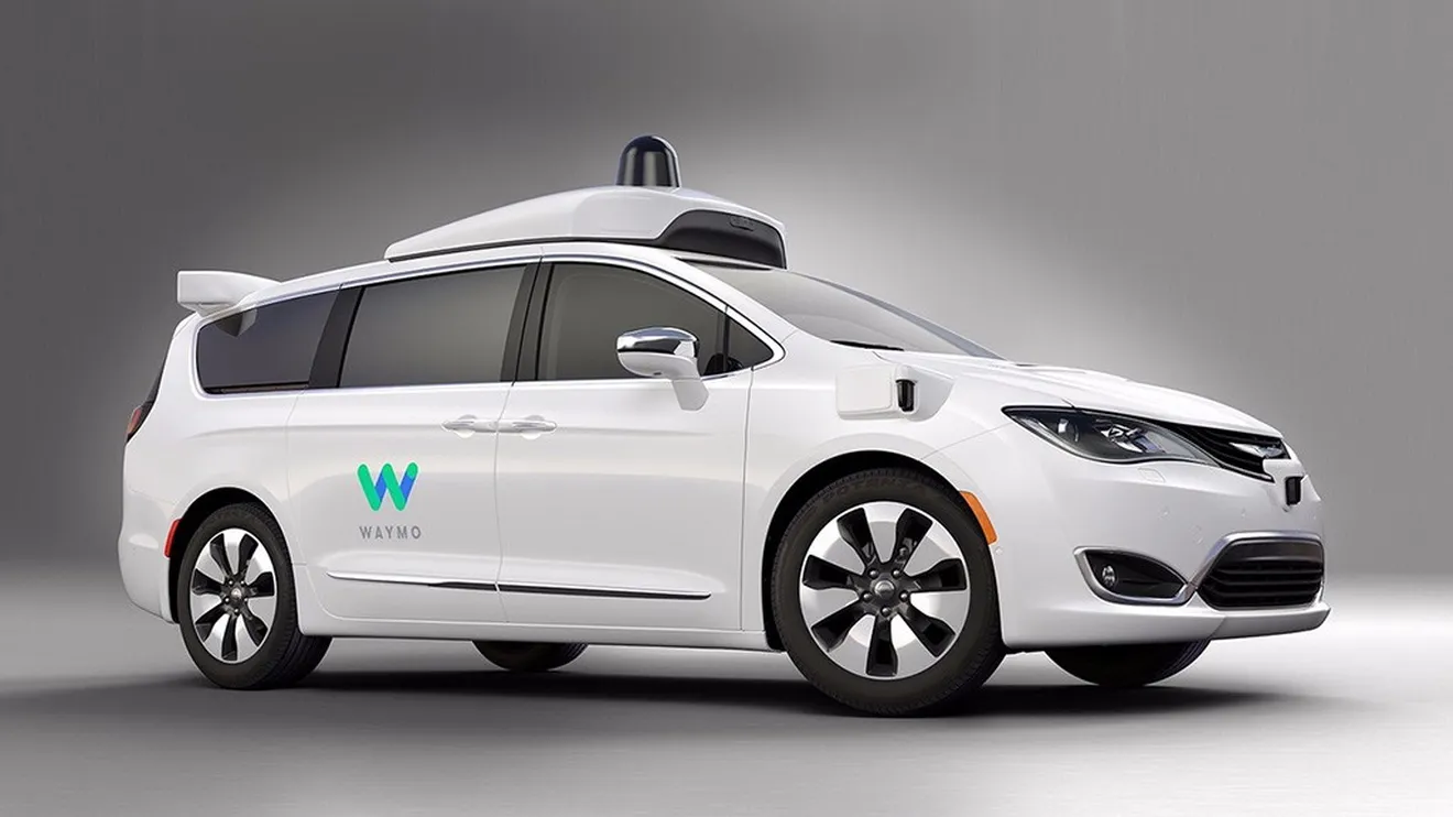 Google Waymo: un prototipo de coche autónomo basado en el Chrysler Pacifica