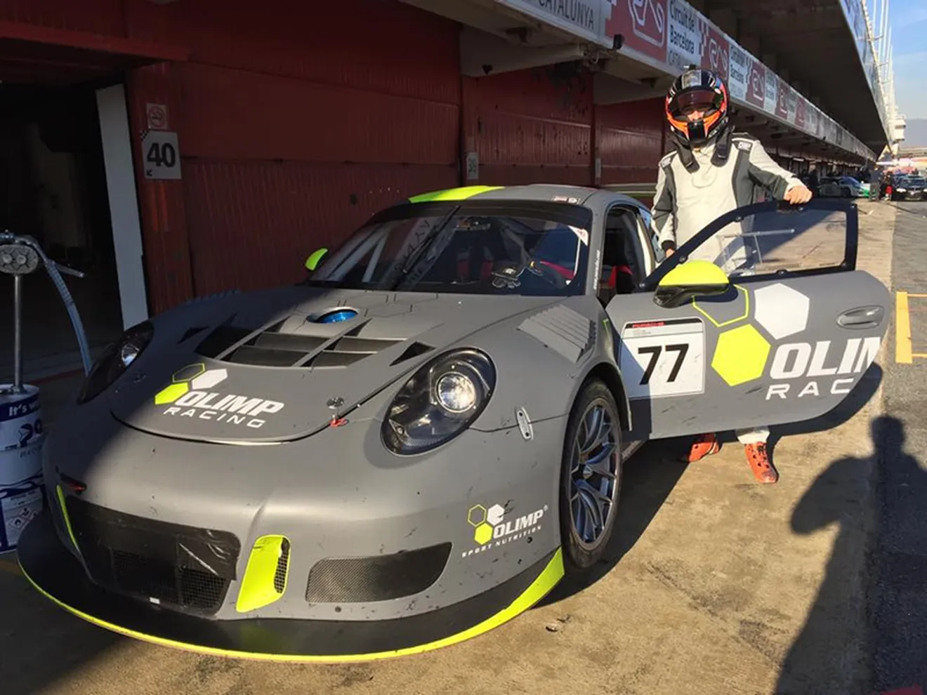 Robert Kubica prueba un Porsche 911 GT3 en España