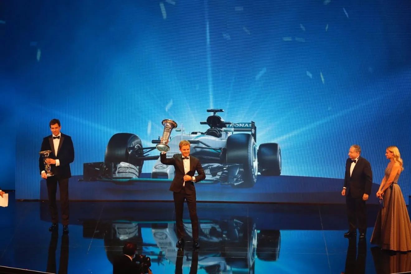 Rosberg admite que si hubiese perdido el título, habría seguido en 2017