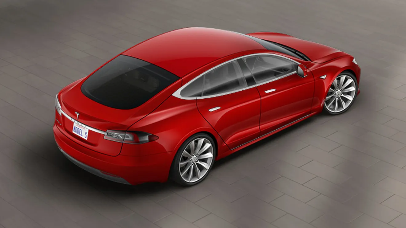 Un Ministerio de Medio Ambiente alemán compra un Tesla Model S y se arma la marimorena