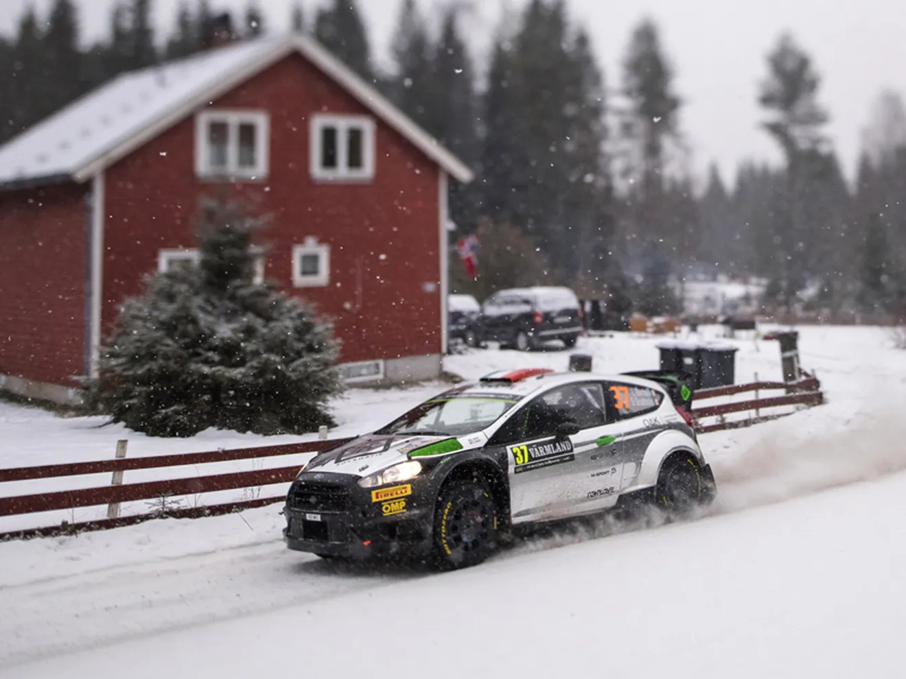 Lorenzo Bertelli empieza su 2017 en el Rally de Suecia