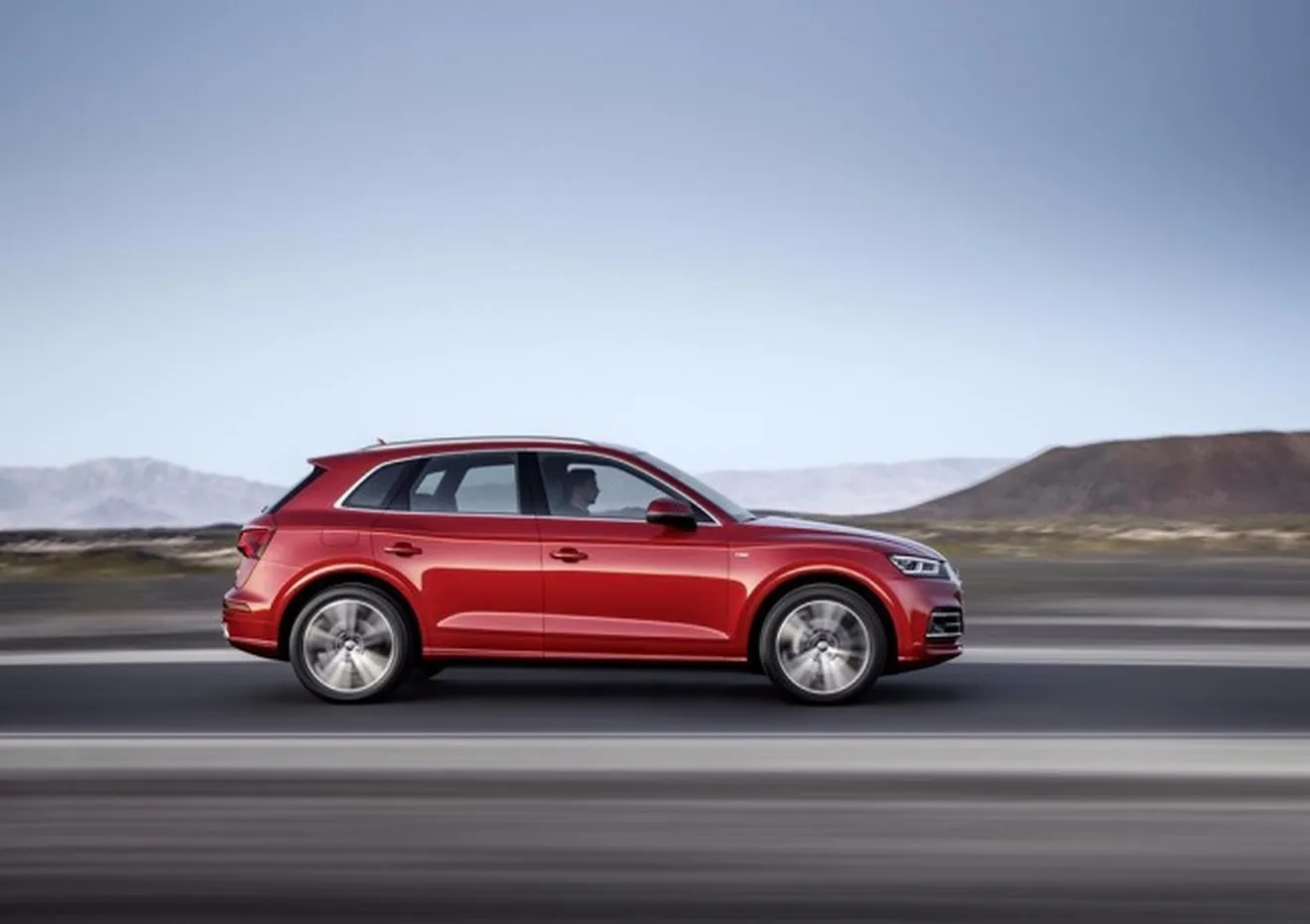 Audi Q5 2017 - lateral