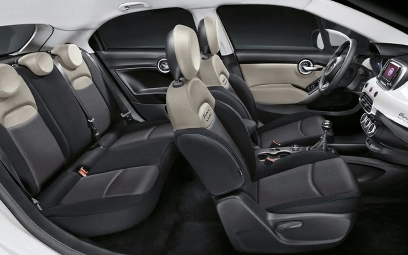 Fiat 500X 2017 - interior