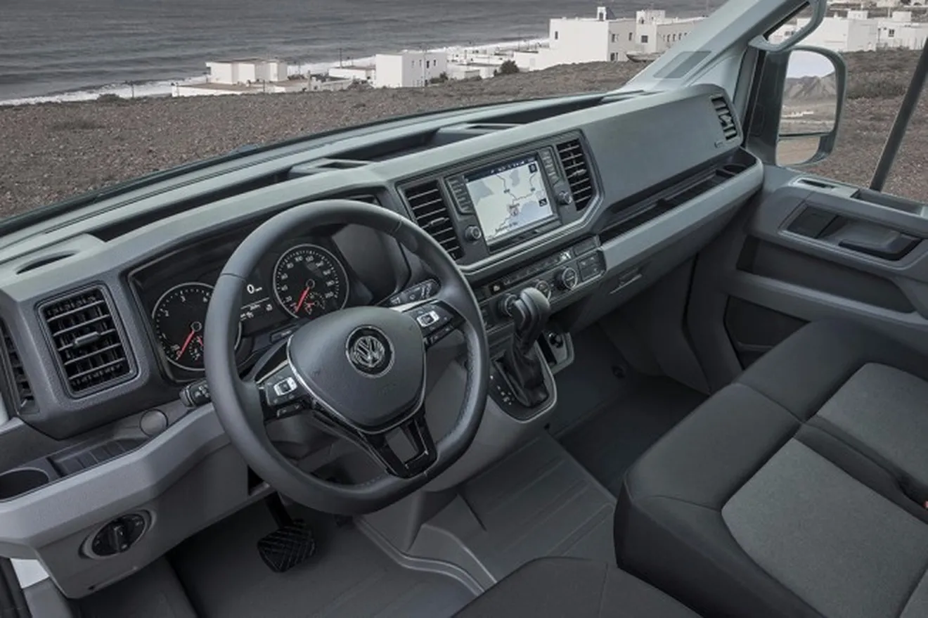 Volkswagen Crafter 2017 - interior