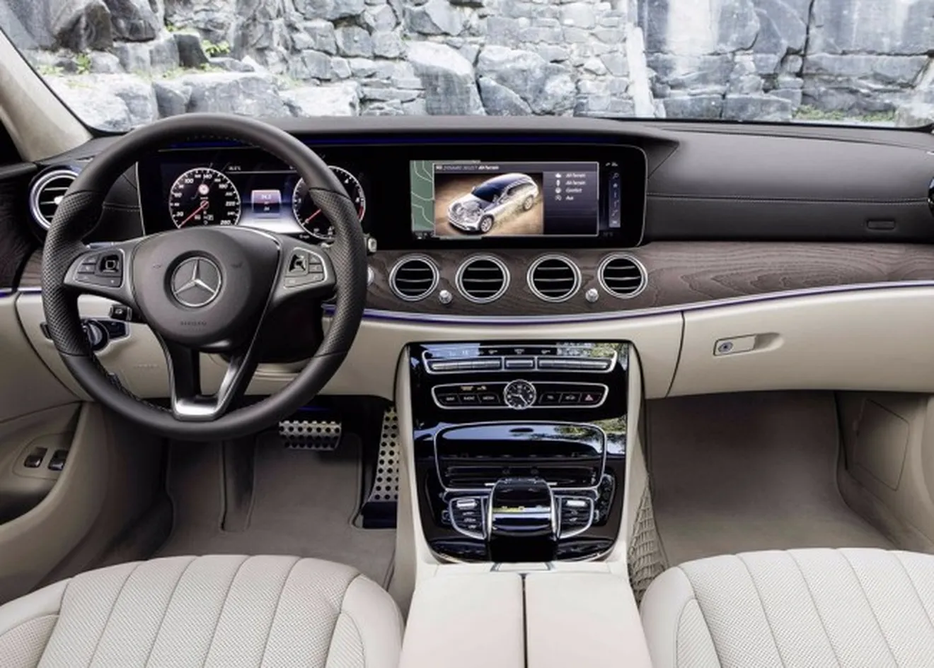 Mercedes Clase E All-Terrain 2017 - interior