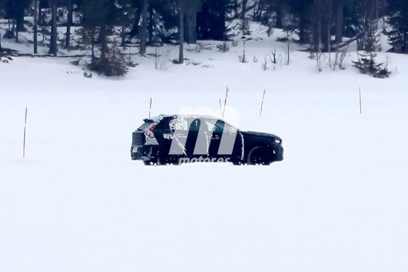 Volvo XC40 2018 - foto espía