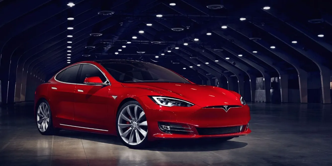 La nueva promesa de Elon Musk: De 0 a 100 en 2,34 segundos con un Tesla