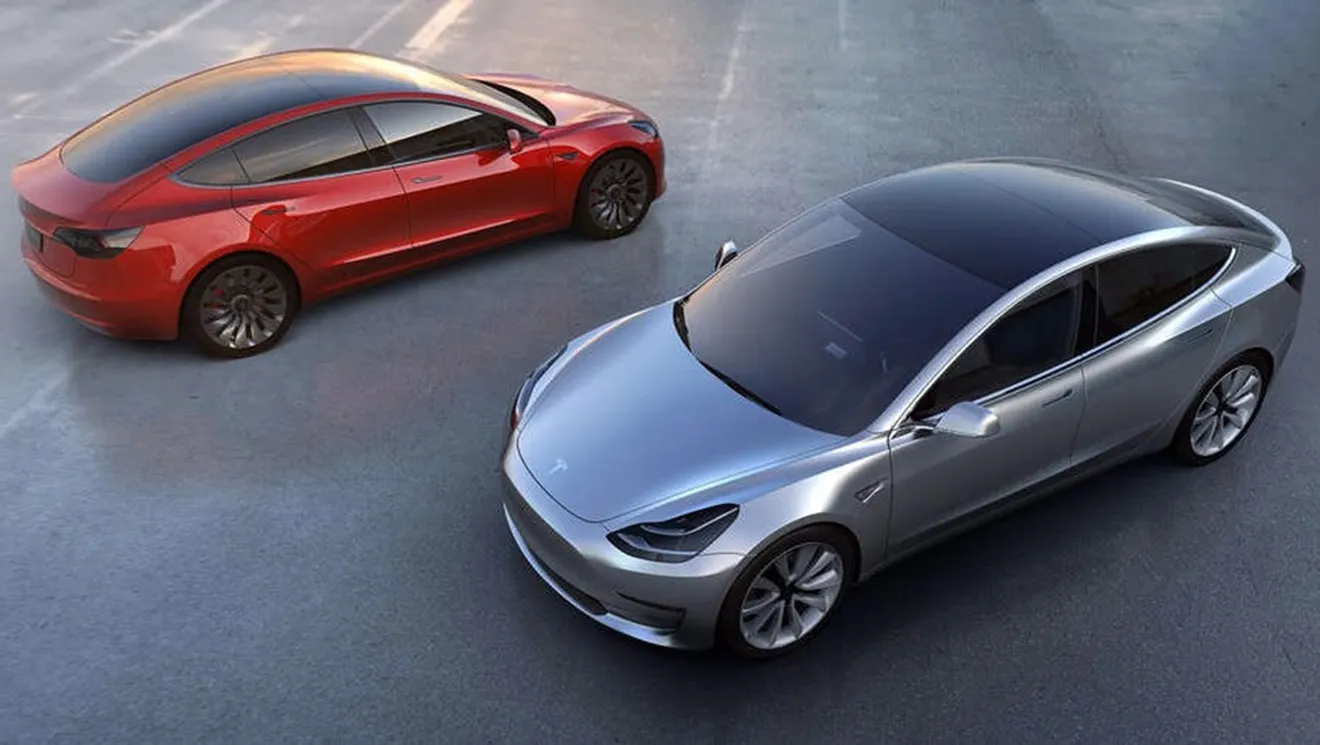 Elon Musk confirma que no habrá un Tesla Model 3 de 100 kWh