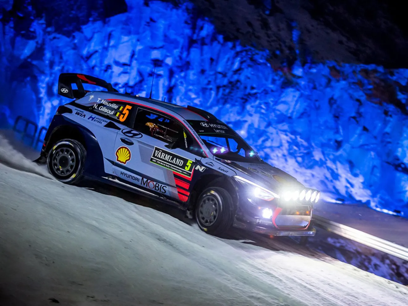 Thierry Neuville tira el Rally de Suecia al cubo de la basura