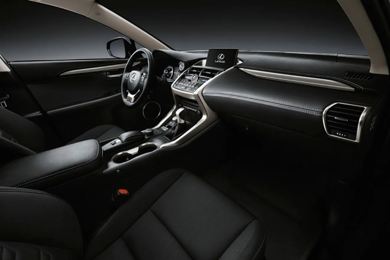Lexus NX 300h Sport Edition - interior