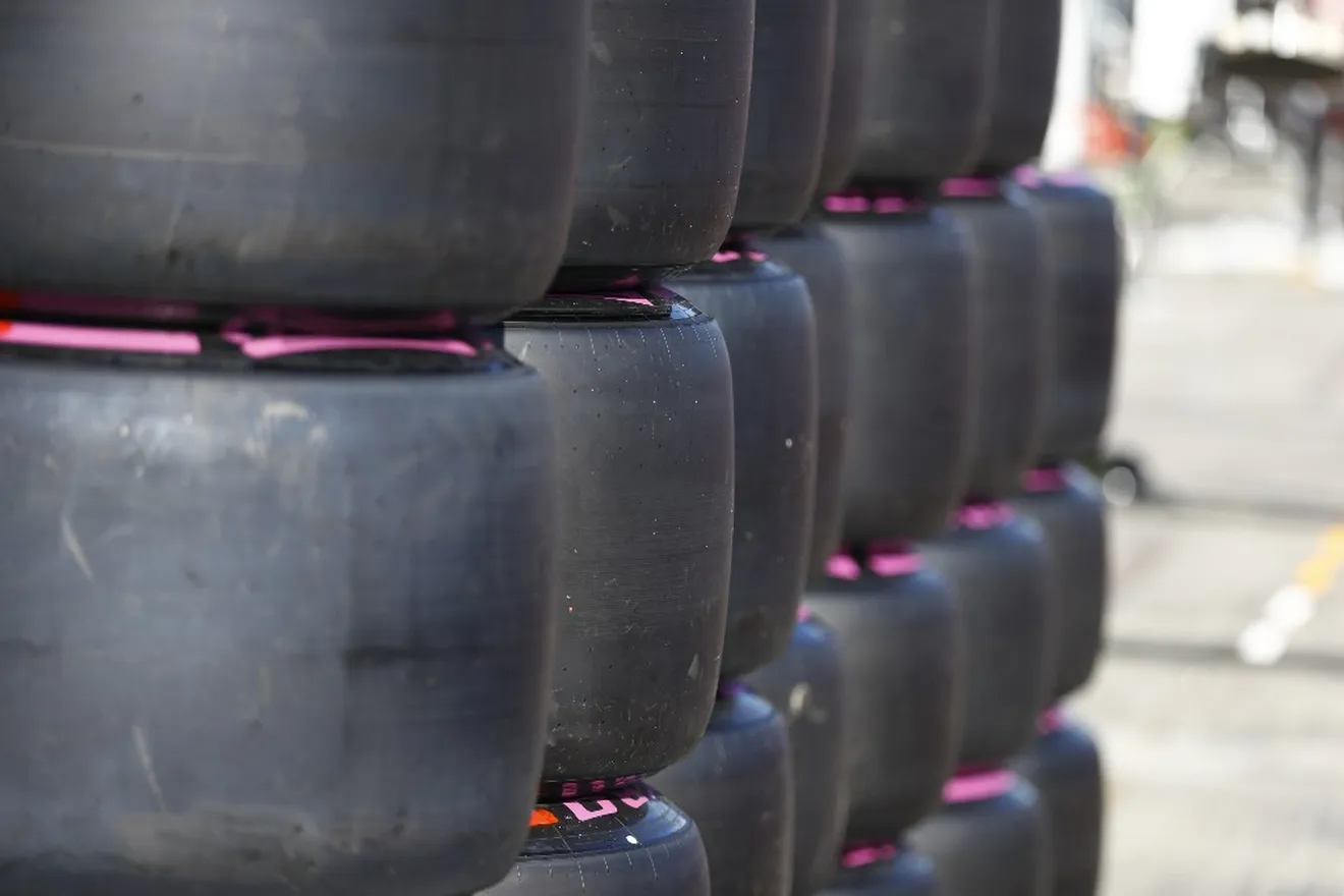Pirelli: "El ultrablando será el neumático de carrera"