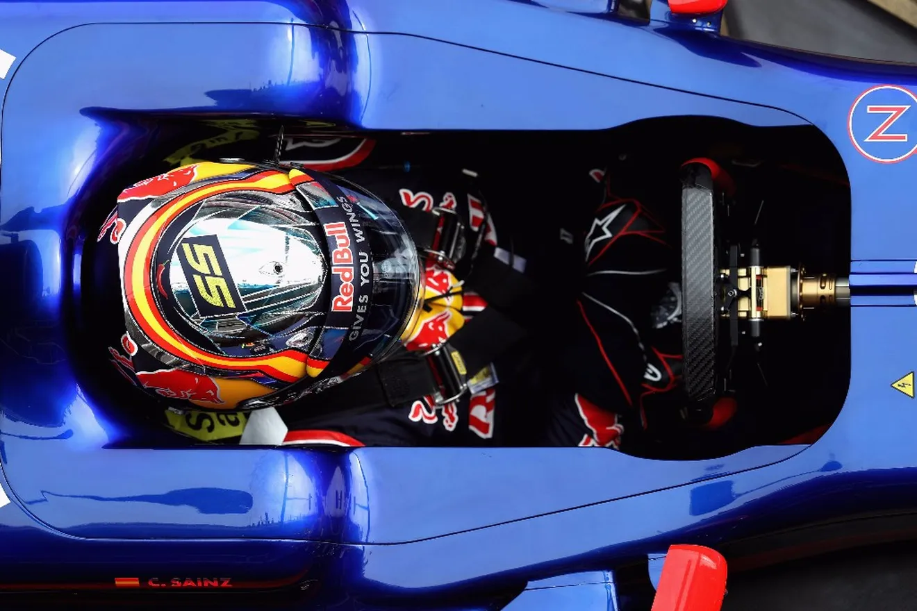 Sainz: "Renault me ha dicho que el motor va a evolucionar bastante"