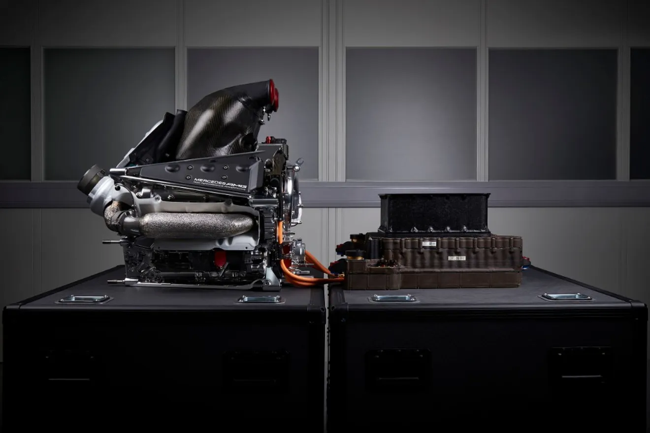 Mercedes se arriesgará con el nuevo motor en Australia