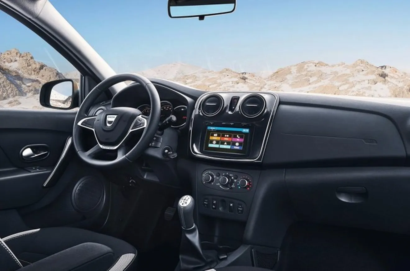 Dacia Logan MCV Stepway 2017 - interior