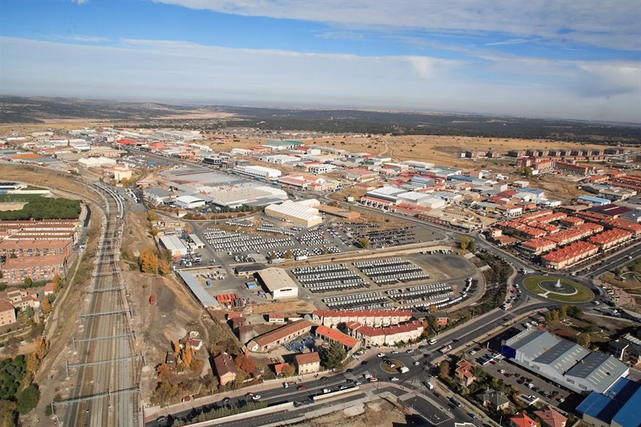 La fábrica de Nissan en Ávila producirá carrocerías y recambios después de camiones