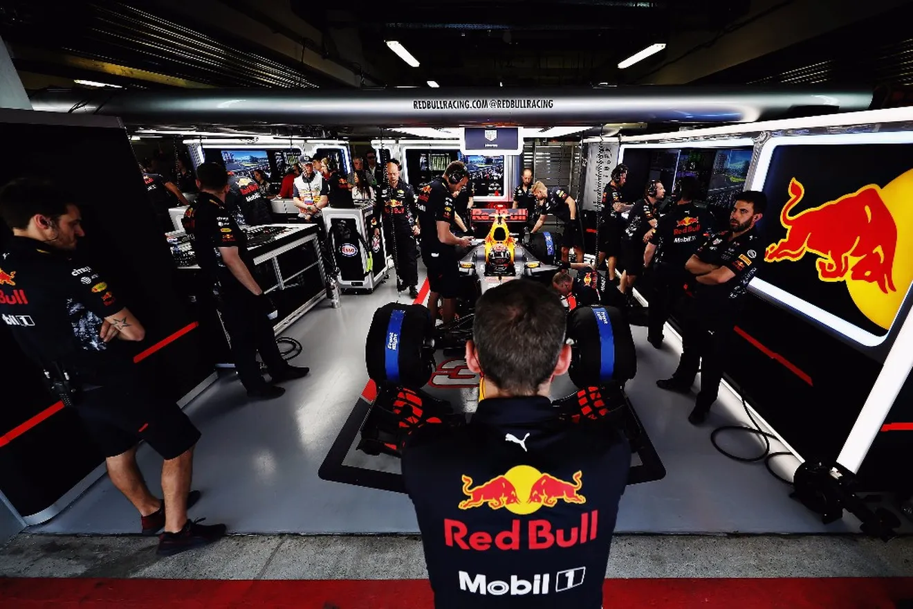 Red Bull se consuela con el quinto puesto de Ricciardo