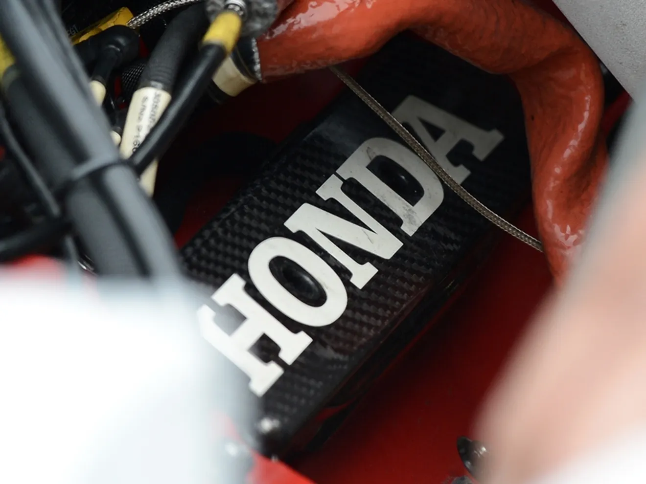 Honda en estado de alerta: cuatro roturas de motor en seis días