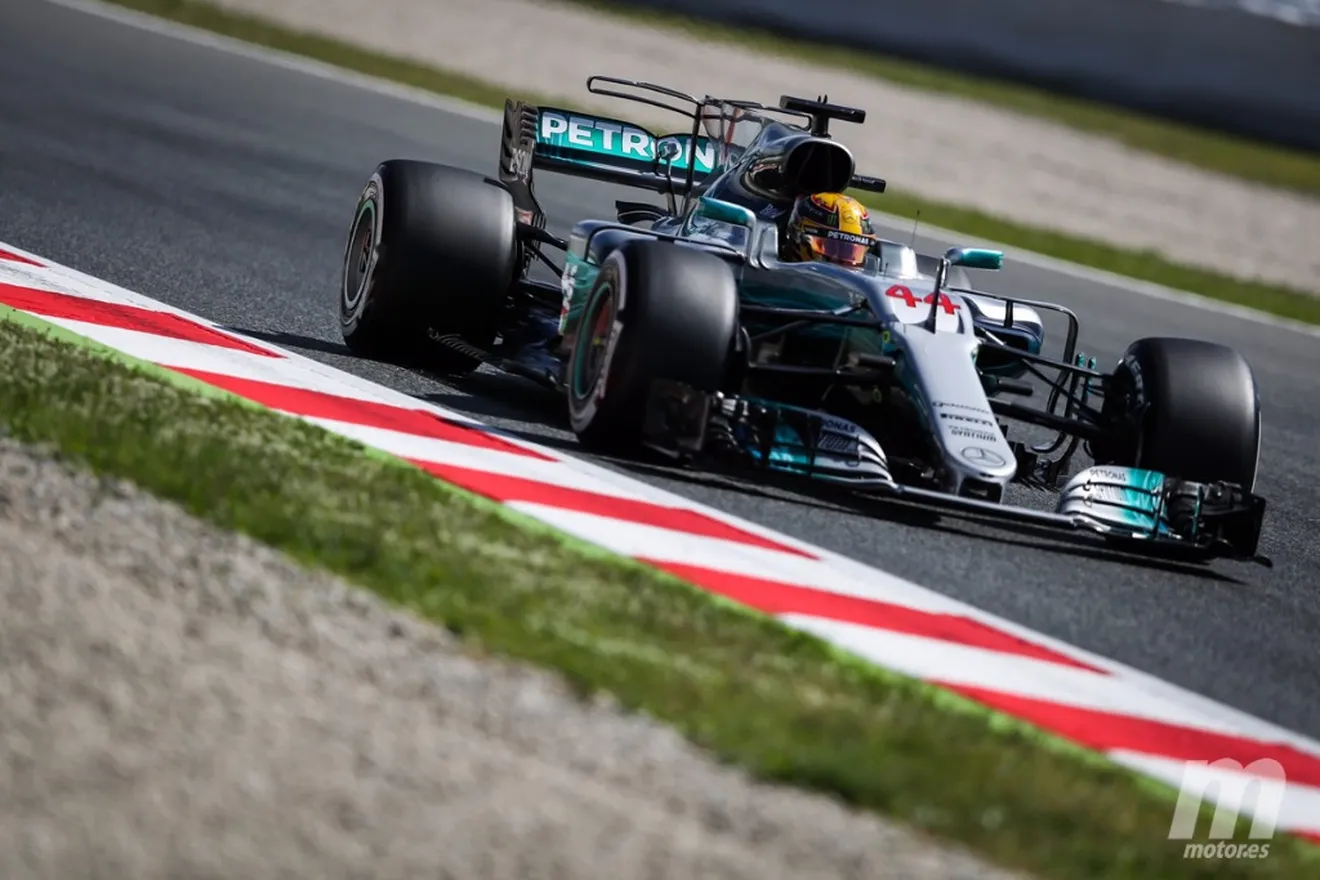 Mercedes exprime "cada milisegundo" para batir a Ferrari