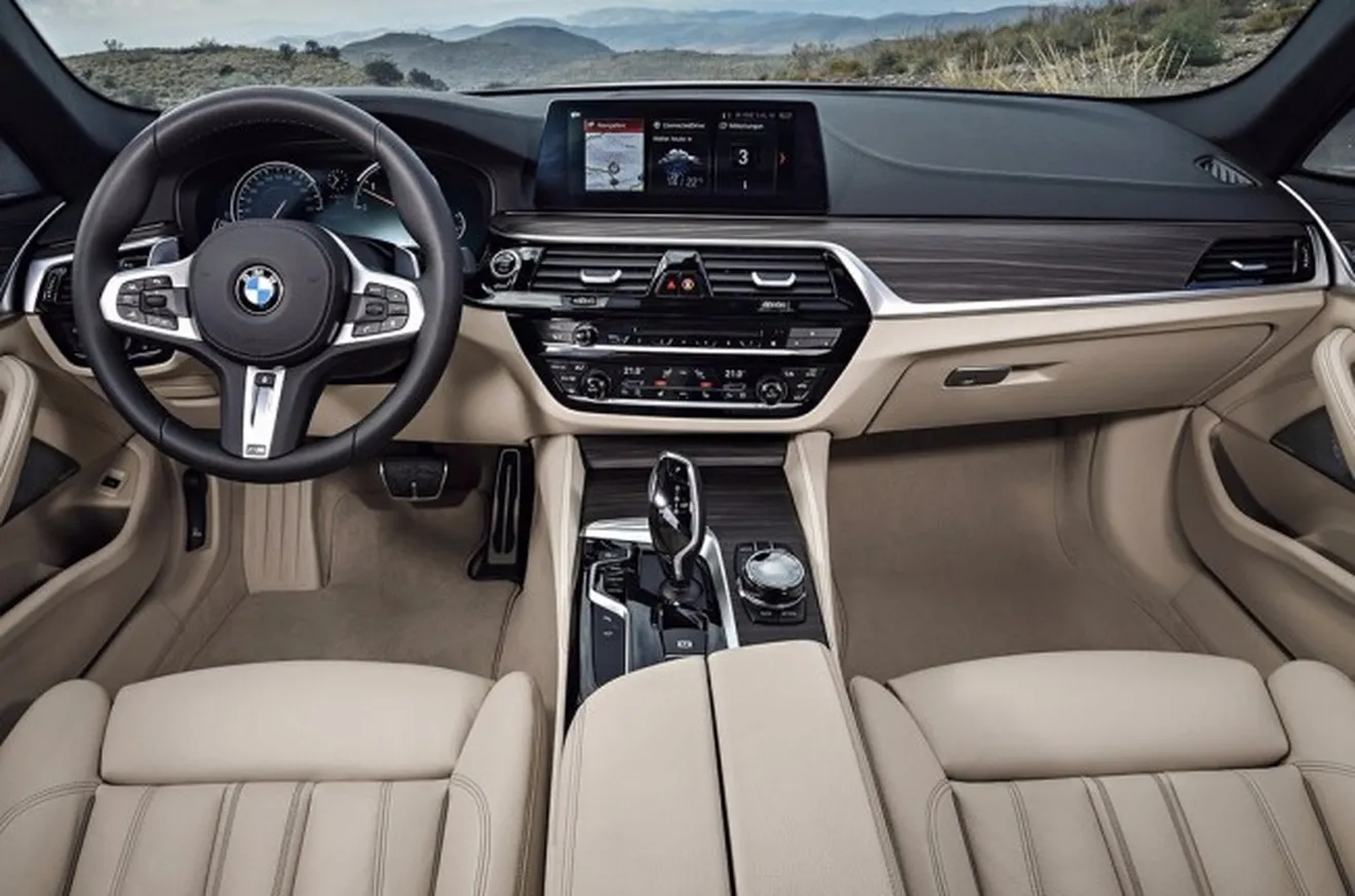 BMW Serie 5 Touring 2017 - interior