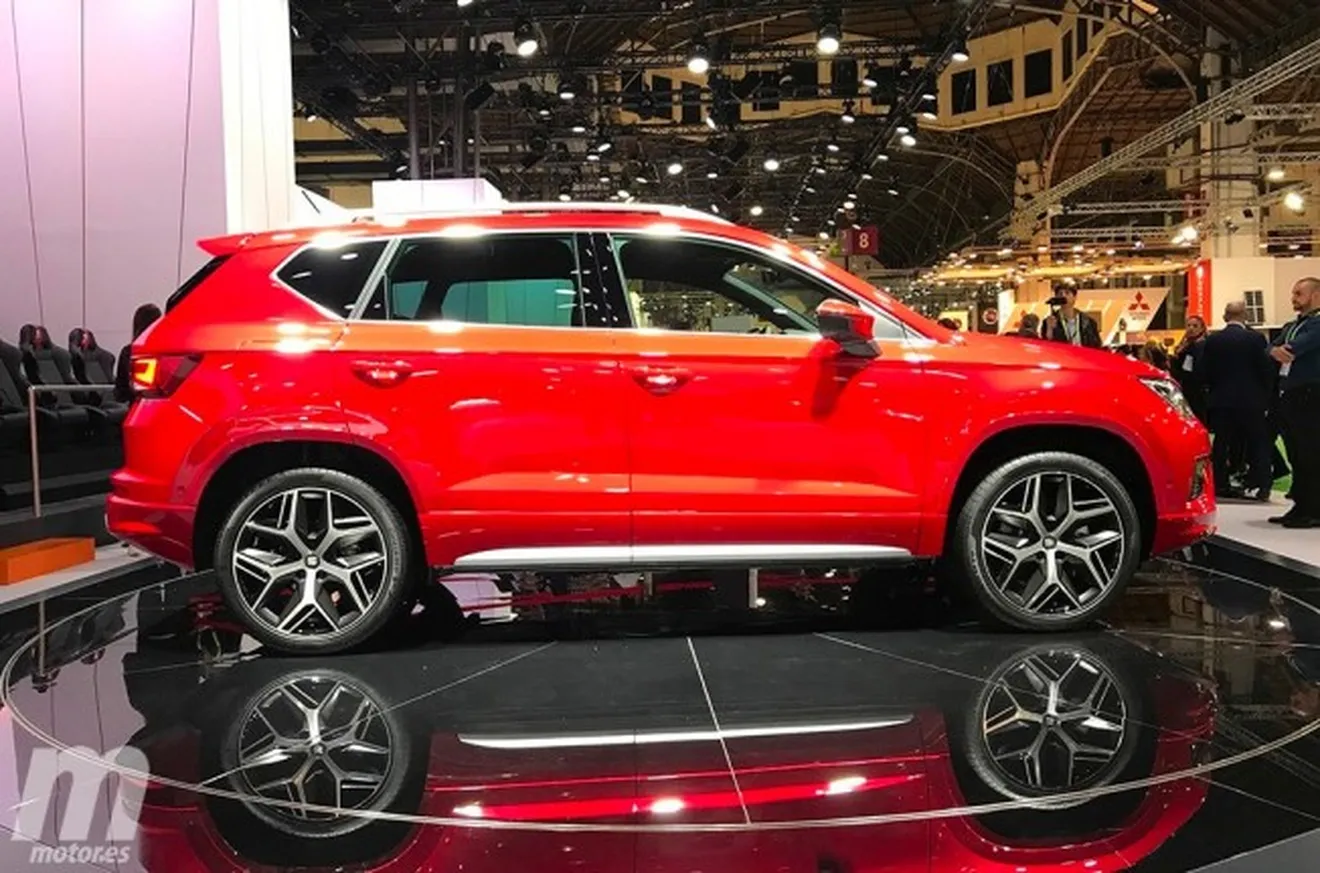 SEAT Ateca FR - lateral