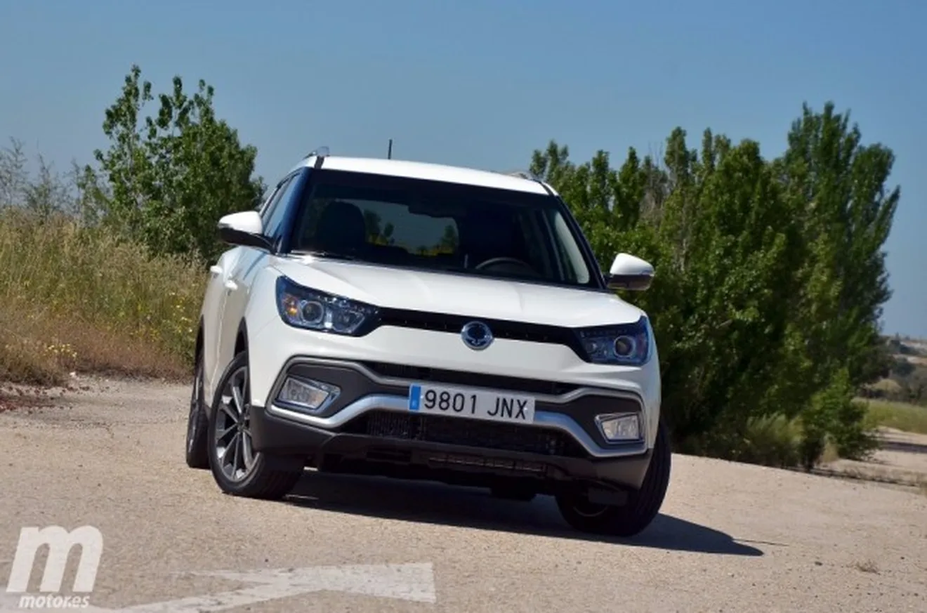 SsangYong XLV 2017 - frontal
