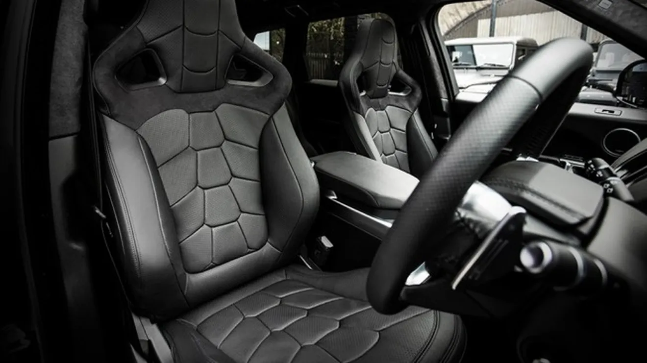 Range Rover Sport SVR Pace Car - interior