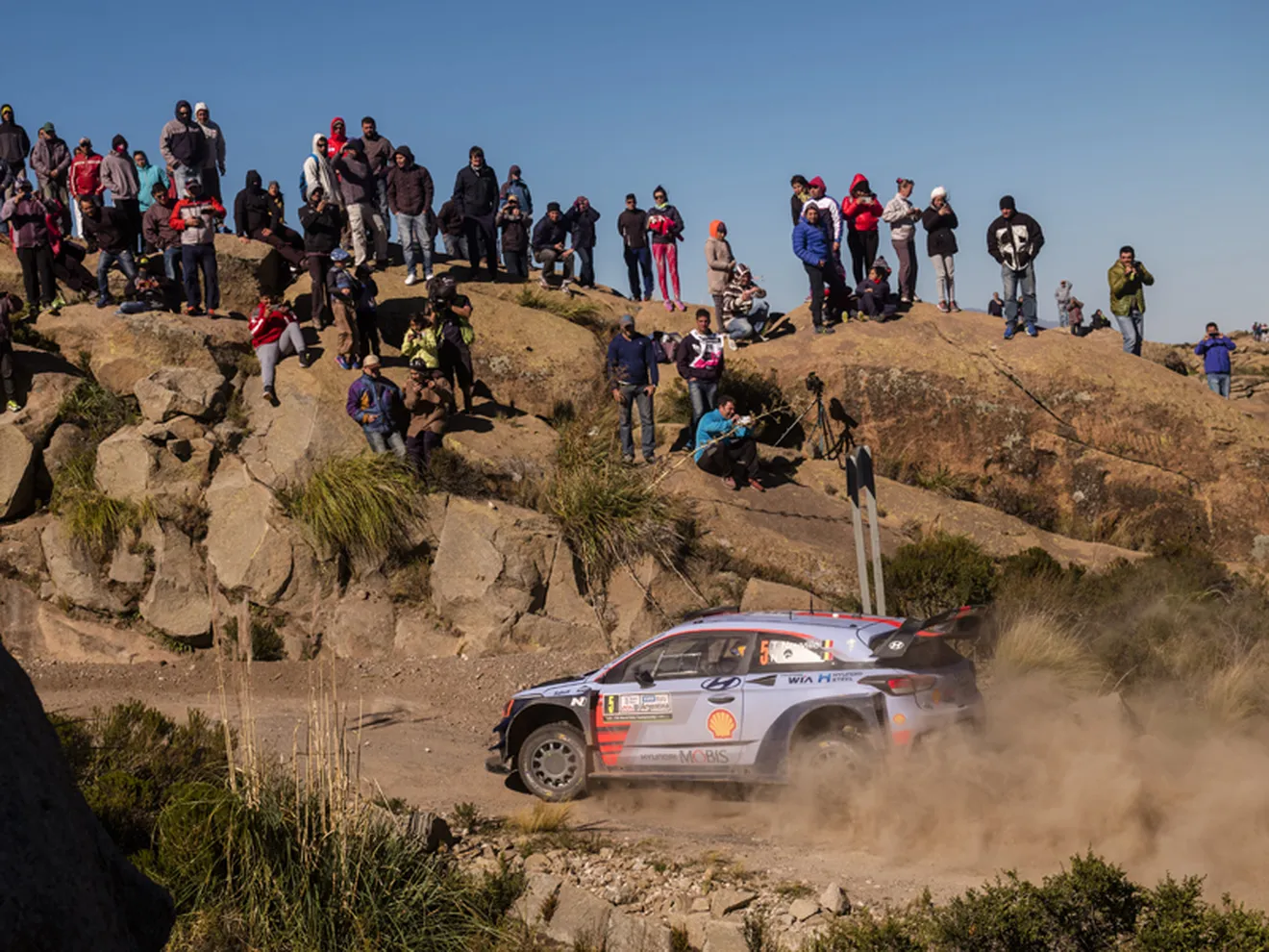 Neuville se mete en la pelea por el WRC en Argentina