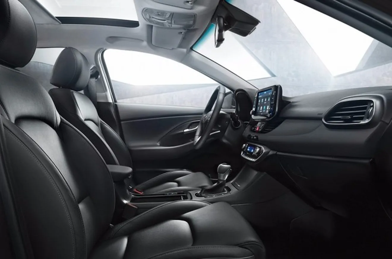 Hyundai i30 Cw 2017 - interior