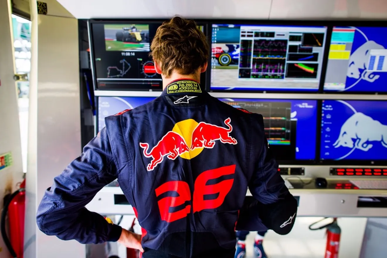 Daniil Kvyat, deseoso de conocer su futuro en la estructura de Red Bull