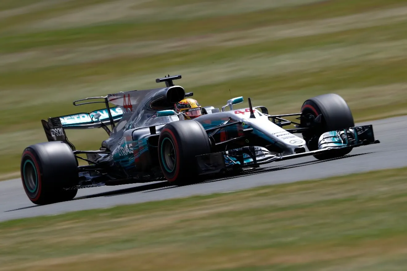 Hamilton se lleva una victoria perfecta de Silverstone