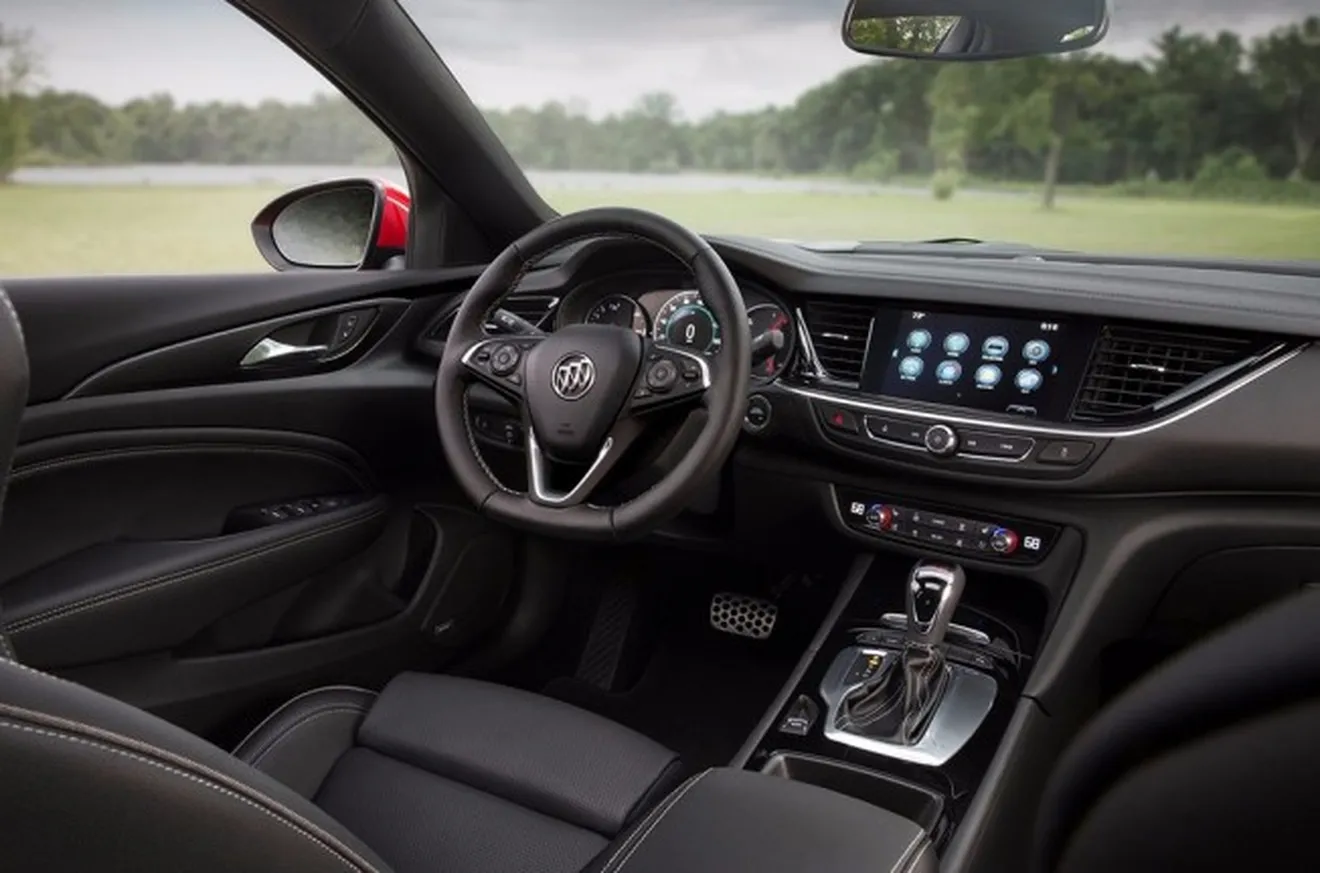 Buick Regal GS 2018 - interior