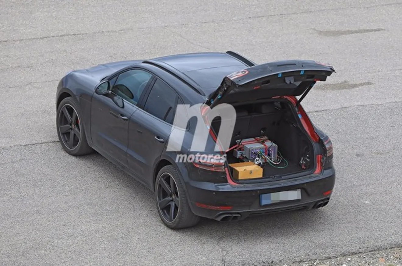 Porsche Macan 2018 - foto espía posterior