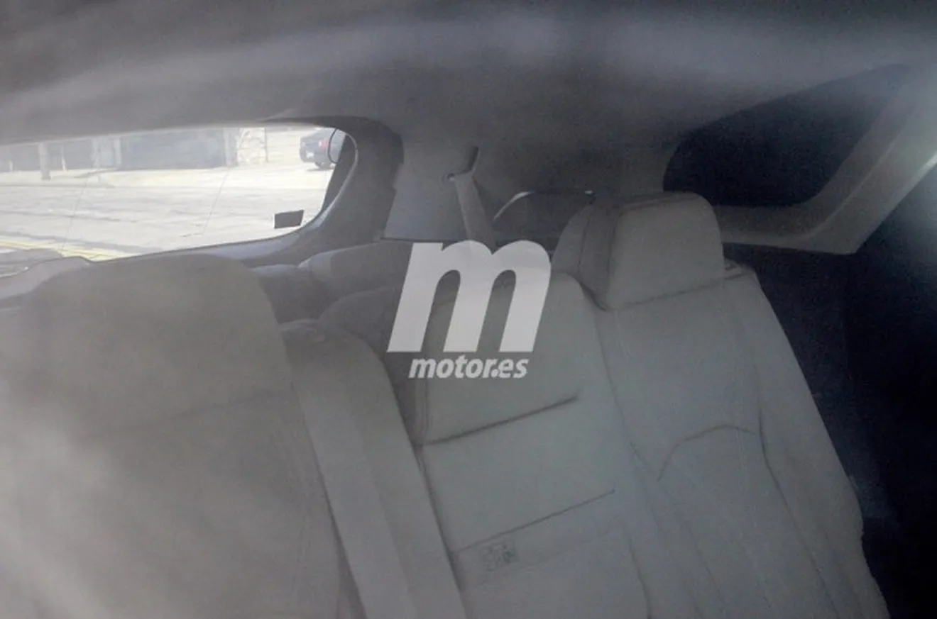 Lexus RX L 2018 - foto espía interior