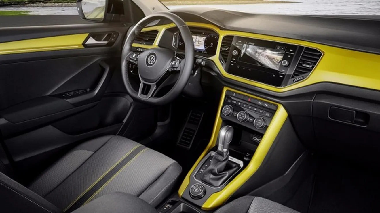 Volkswagen T-Roc - interior