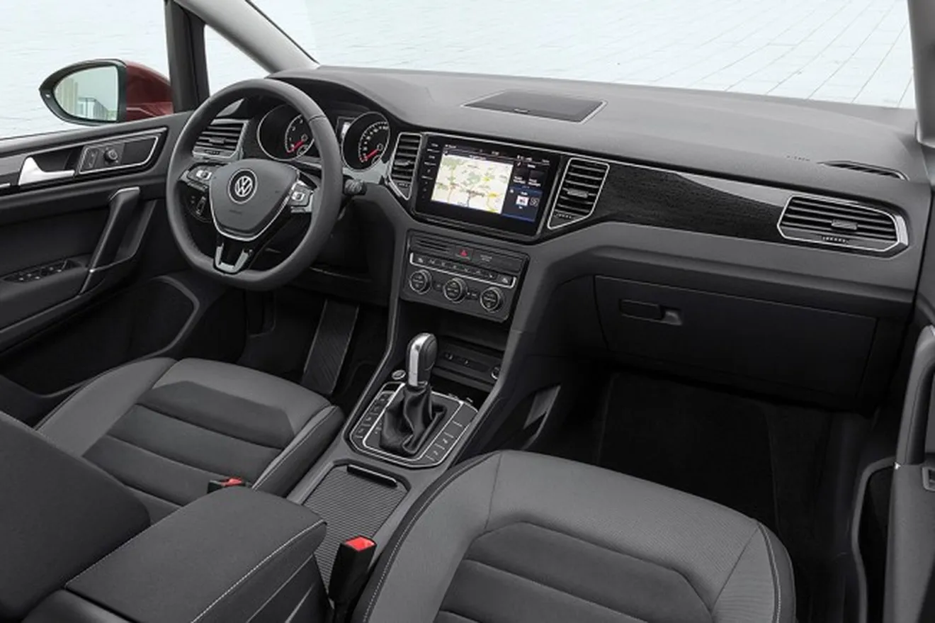 Volkswagen Golf Sportsvan 2018 - interior
