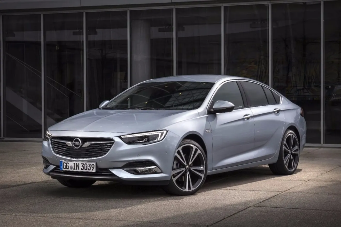 El Opel Insignia Grand Sport estrena un diésel biturbo en el Salón de Frankfurt
