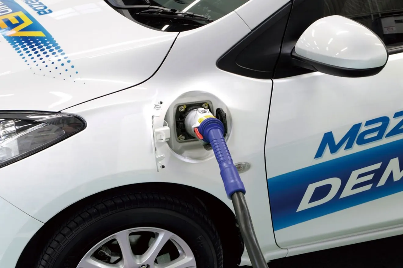 Mazda y Toyota firman una colaboración con Denso para desarrollar coches eléctricos