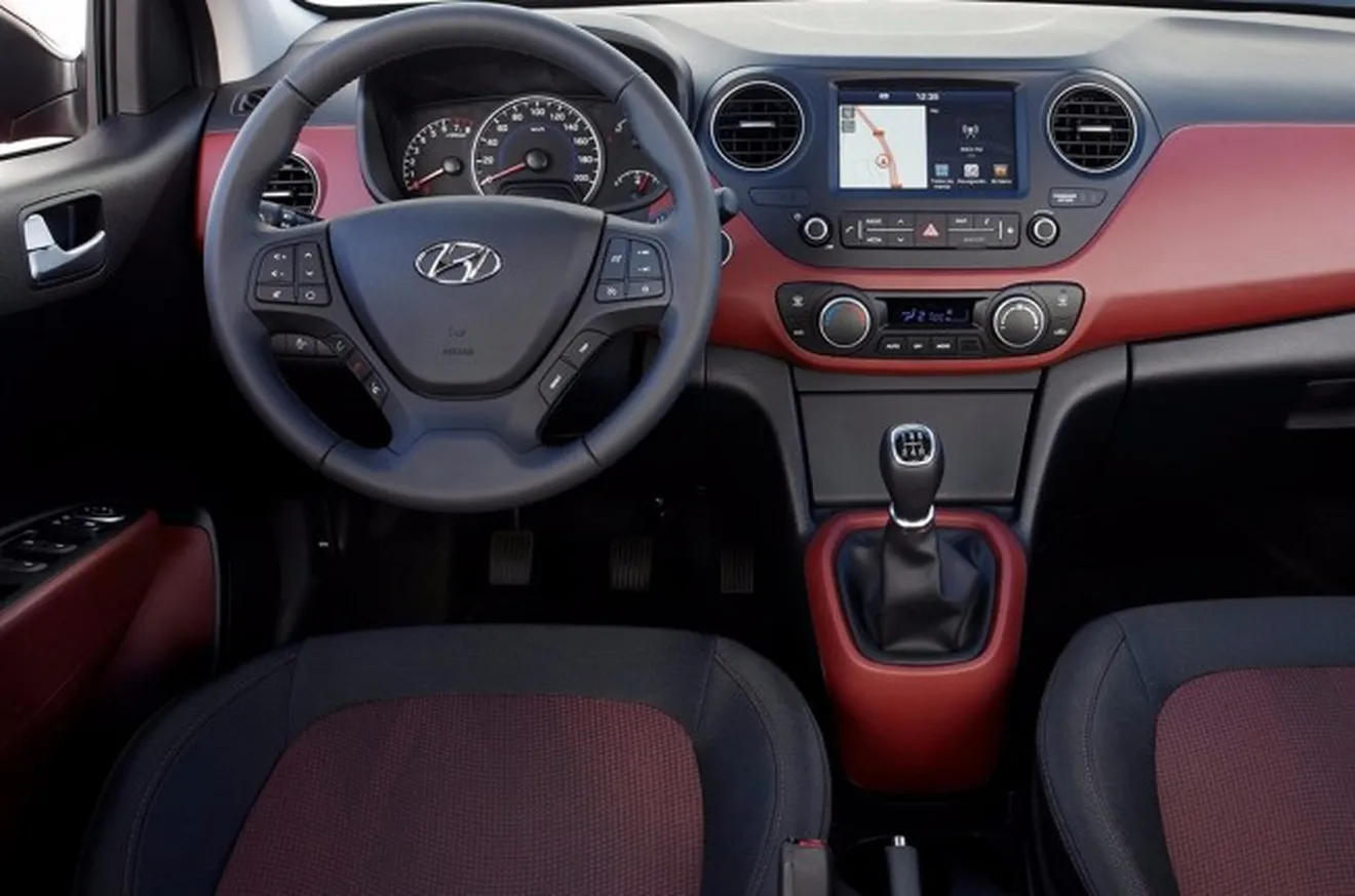 Hyundai i10 2017 - interior