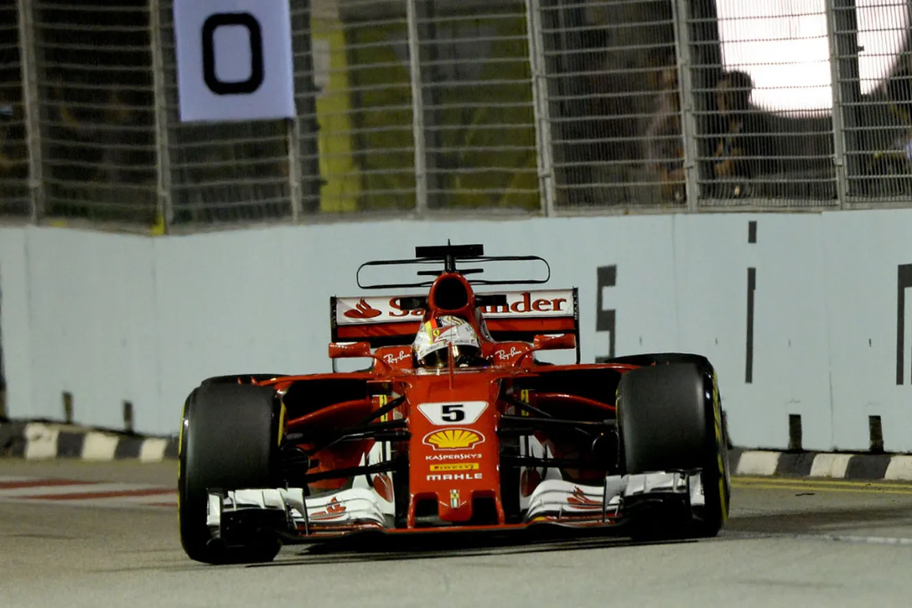 Vettel: "Mañana será una carrera larga y Red Bull es rápido"