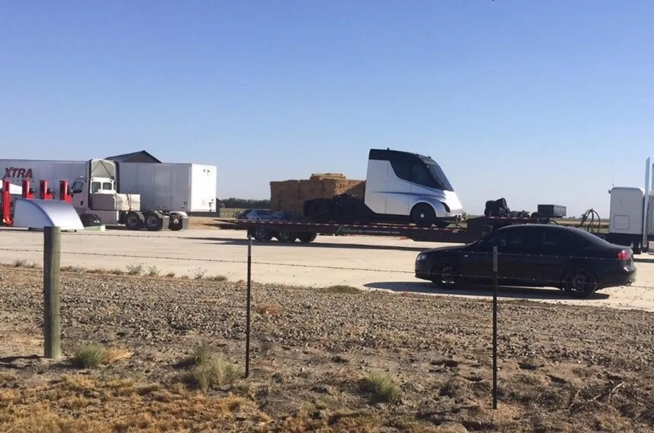 La presentación del camión de Tesla se retrasa unos días