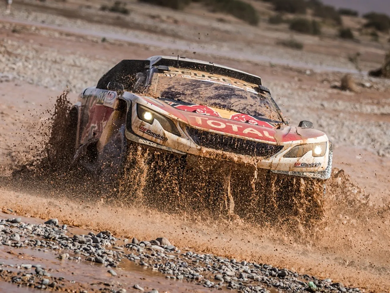 Peugeot lleva el presupuesto del Dakar al World Rallycross