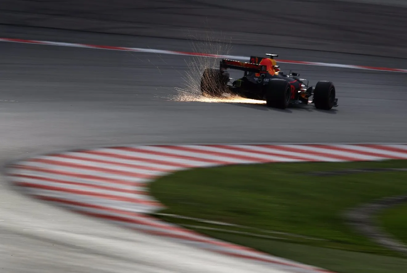 Ricciardo, confuso por el comportamiento de los monoplazas de este año