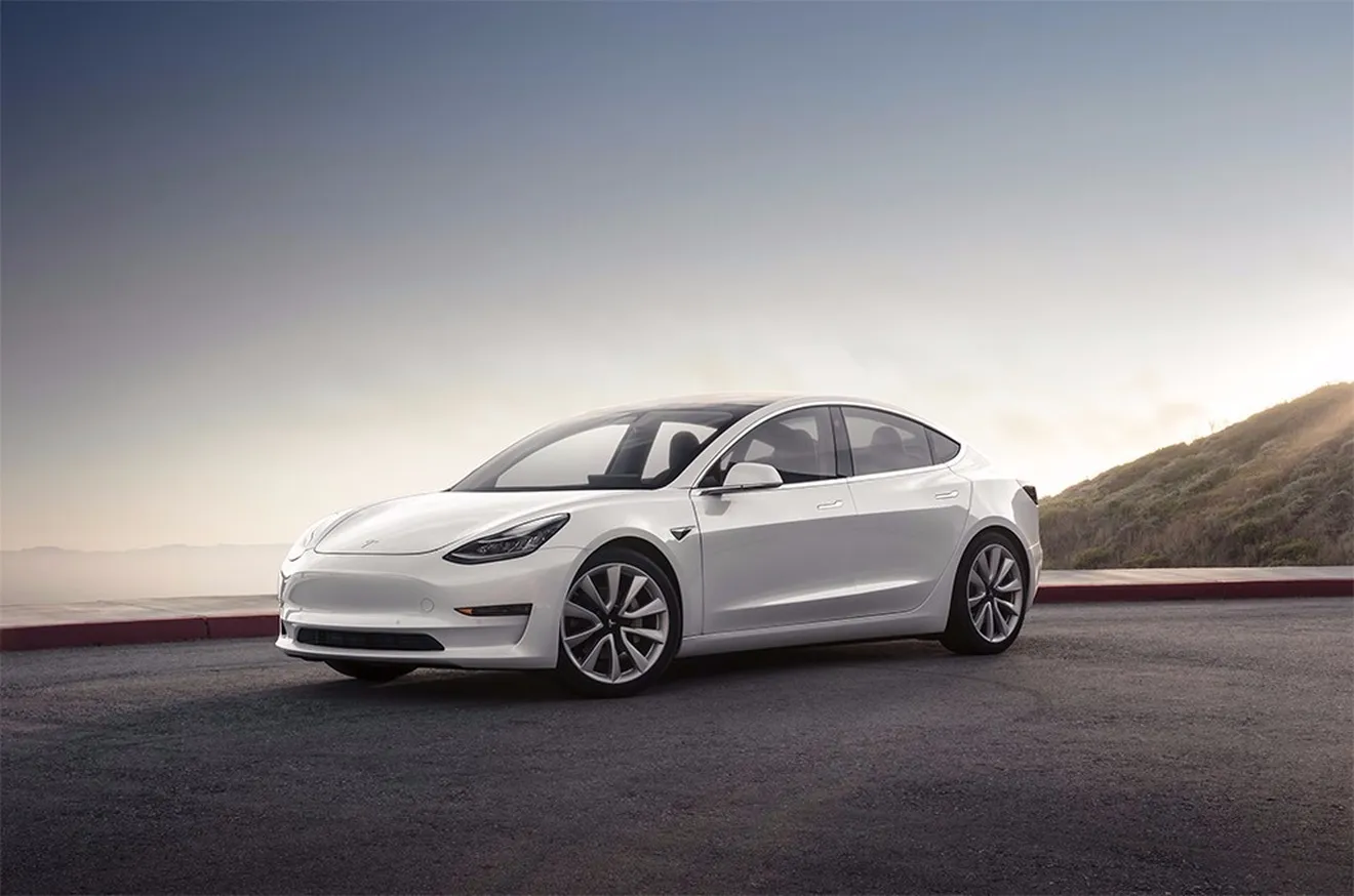 El nuevo Tesla Model 3 no alcanza los objetivos de producción