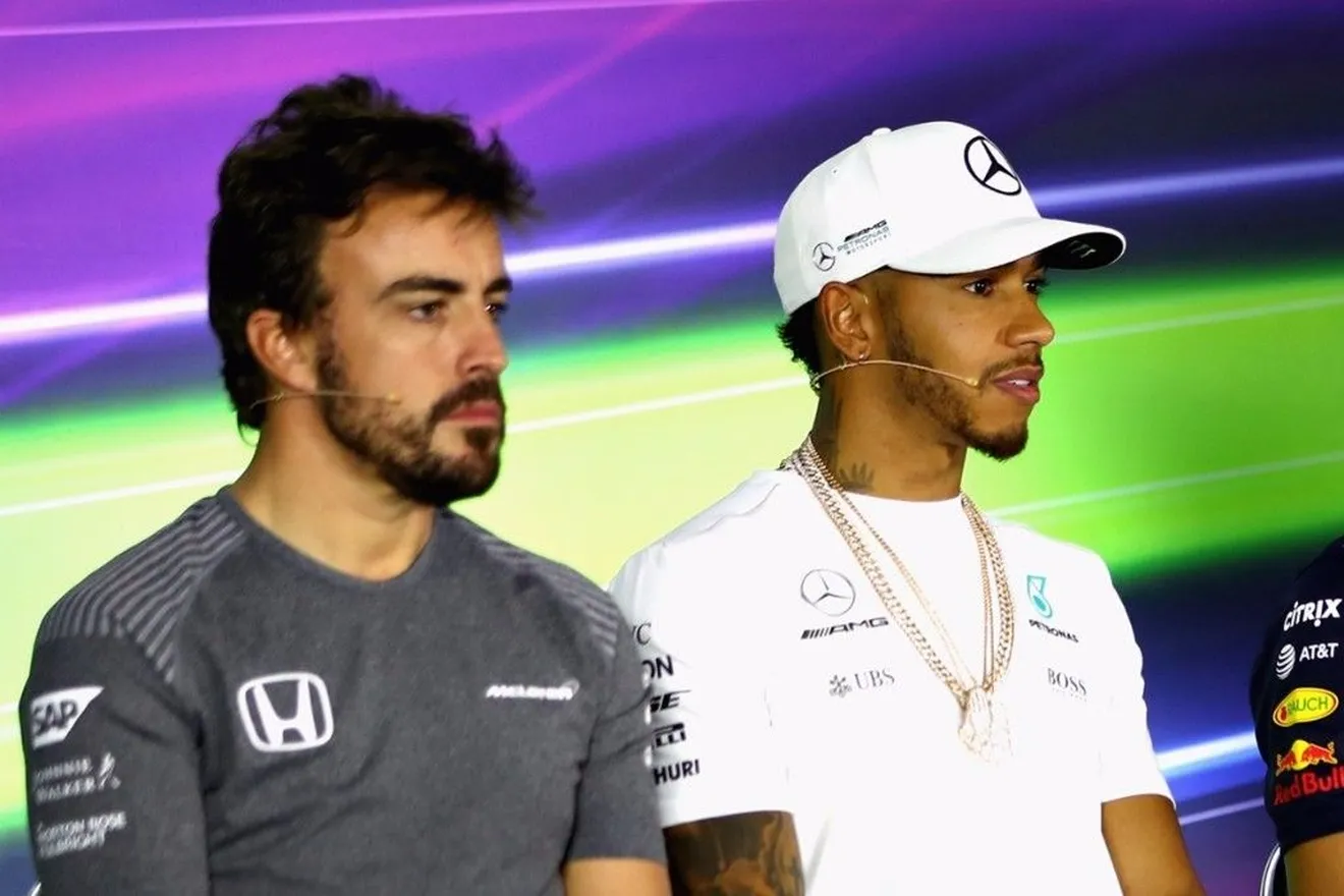 Alonso ensalza la figura de Hamilton: "Es capaz de ganar con un coche malo"