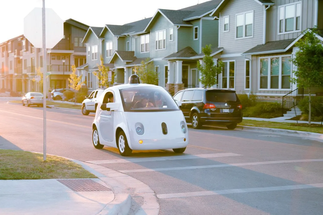 Google paró el desarrollo de sistemas autónomos de nivel 3 porque los conductores se distraían
