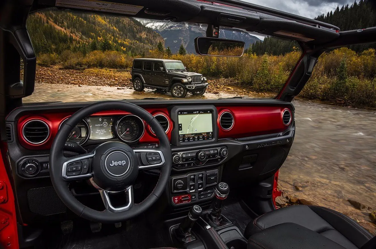 Jeep desvela el interior del Wrangler 2018: tradicional y tecnológico