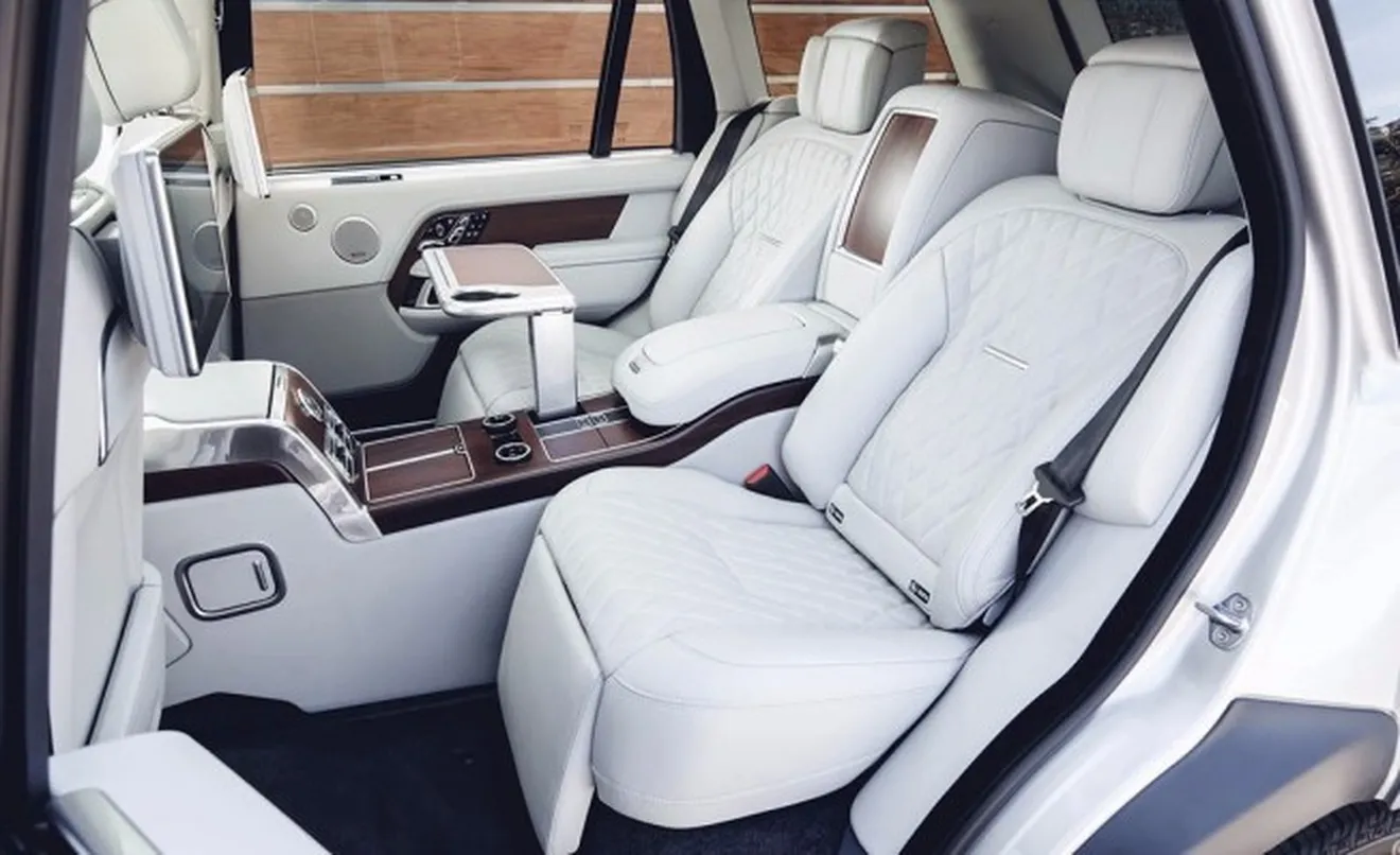 Range Rover SVAutobiography LWB 2018 - interior